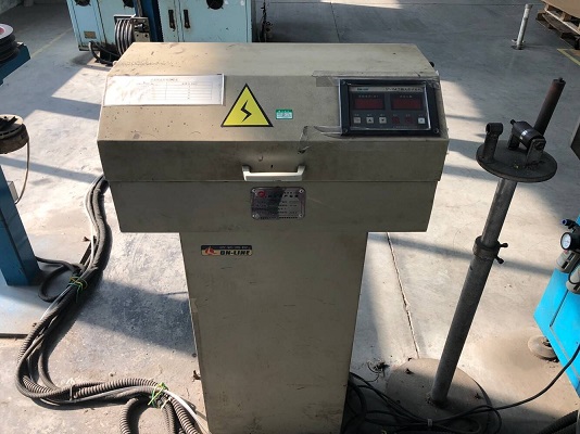 工頻火花試驗機.jpg